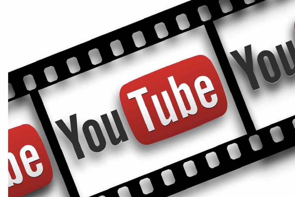 Nastro cinema con logo youtube